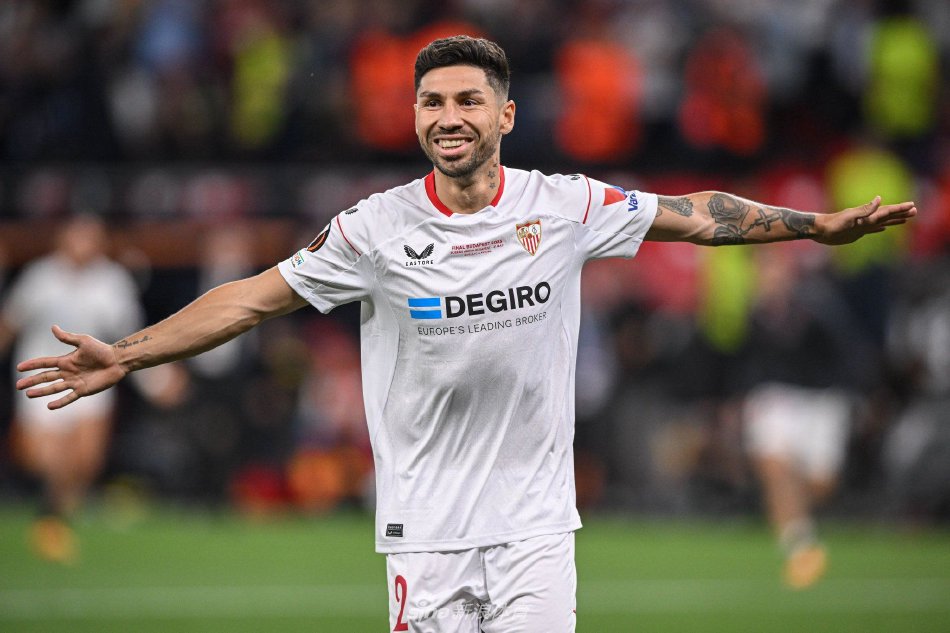 首轮比赛中 首轮比赛中